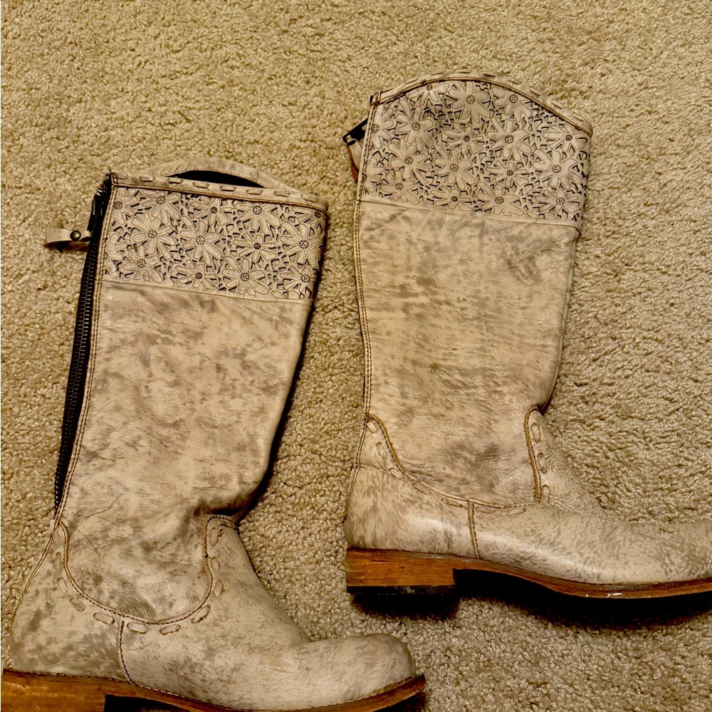 Corral boots. Indie Free Spirit. Gently used.